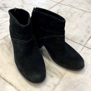 Tom’s black suede ankle boots